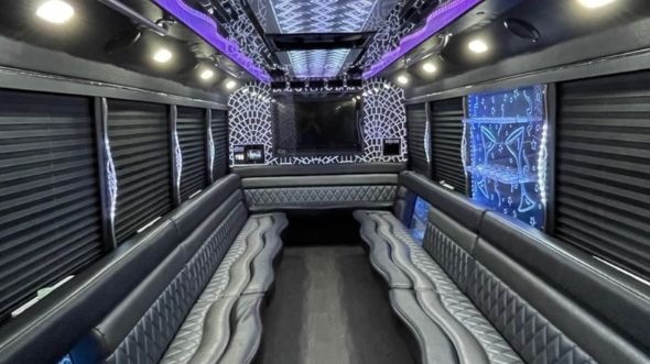 oakland 20 passenger party bus